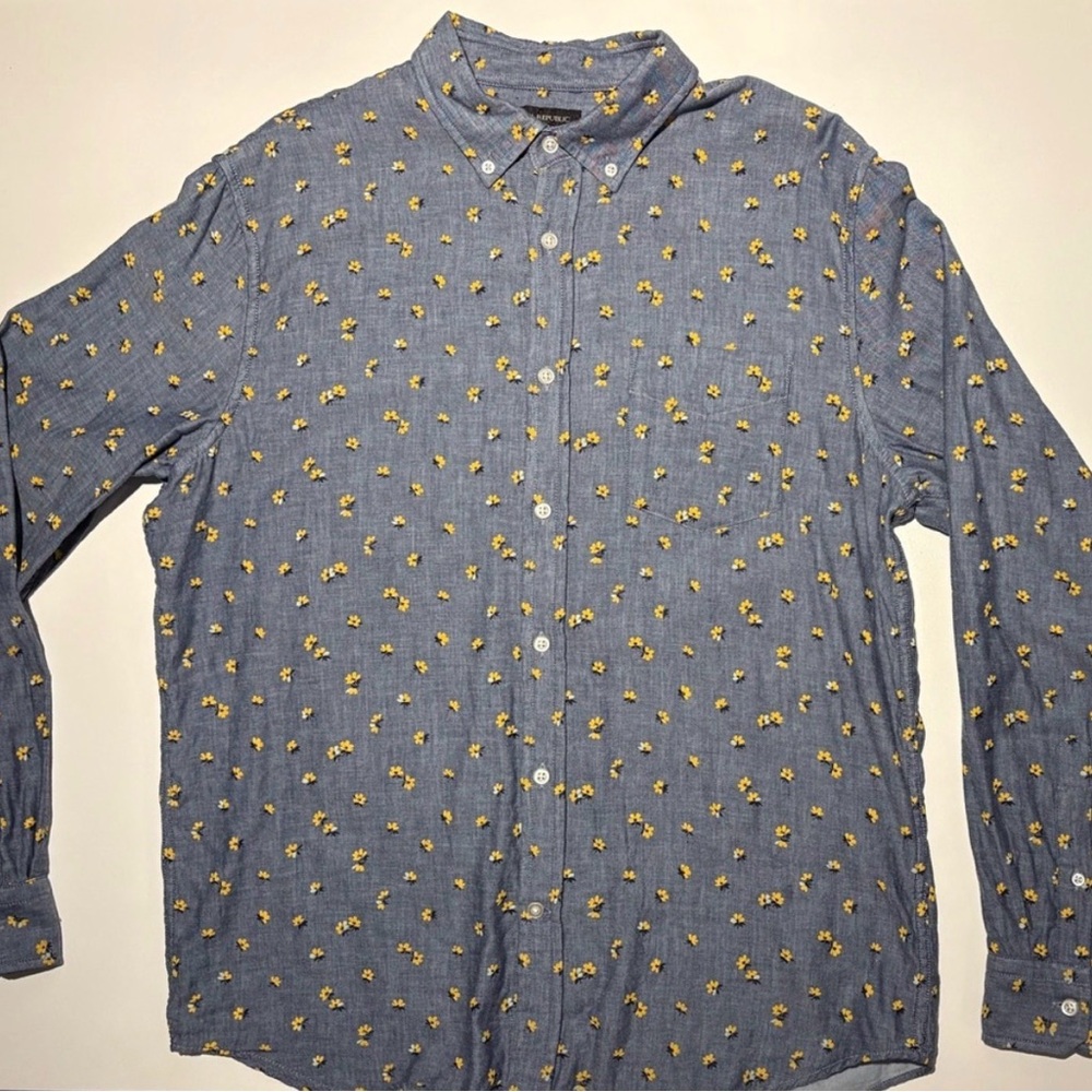 Banana Republic Blue Shirt with Yellow Floral Pattern Size Large